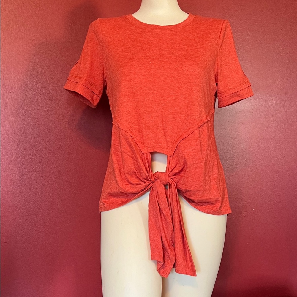 New Women's B•O•G Collective ginger Tie-Front Top